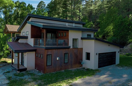 Hermosa House | Mountain Home w/Amazing Views - 12 Min. to Durango - Central AC - EV Charger