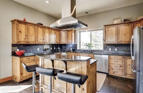 Idaho Springs House | Mountain Liv’n Modern 100% Off-grid Home with Amazing Views