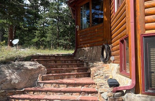 Allenspark Cabin | Mountain Masterpiece - Beautiful cabin on 2.2 acres at Wildbasin