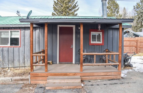 Red River Cabin | Mountain Song Cabins (Pioneer #7 & #8)
