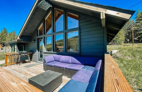 Breckenridge House | Mountain View Cabin Near Trails & Slopes