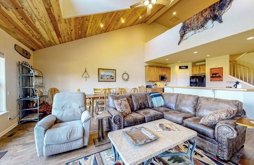 Pagosa Springs House | Mountain-view getaway with deck, pellet grill, fireplace, central AC, & WiFi