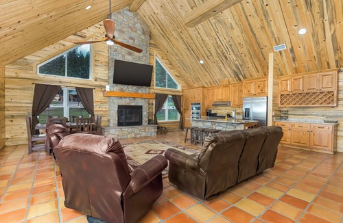 Bayfield House | Mountain View’s close to Durango train, Mesa Verde and Million Dollar HWY
