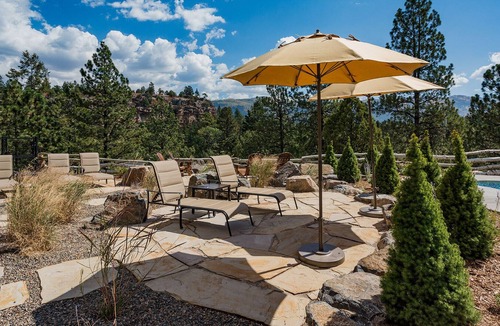 Purgatory Cabin | Mountain Views - Golf - AC/Pool/Hot Tub - Ski Shuttle - Lodge #325