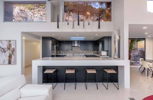 Lincoln Heights House | Mountain Views+City Views+Heated Pool+Luxury