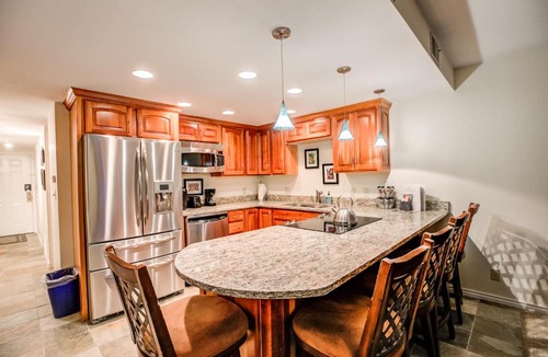 Frisco Apartment | Mountainside Pineview Condo: Cozy Frisco Retreat