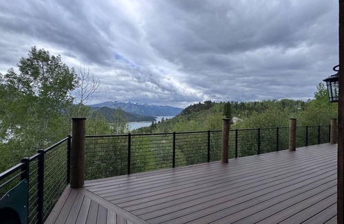 Irwin Cabin | Mountaintop Cabin Retreat (Lake Views!)