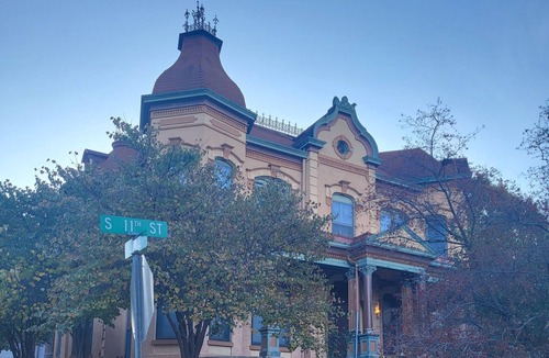 St. Joseph Apartment | Museum Hilltop Place Family-Friendly or Pet-Friendly