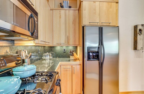 Eagle House | Near Trail: Dtwn Eagle Ranch Condo w/Balcony
