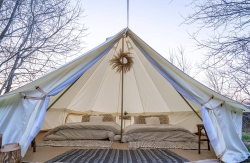 Kansas City RV Rental | NEW!!! Glamorous Glamping Suite | 2 Full Size Beds