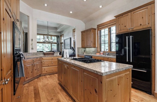 Edwards Cabin | New Listing! Arrowhead Luxury Home | Private Pond | Fire Pit + Pool Table