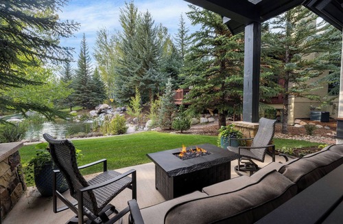 Edwards Cabin | New Listing! Arrowhead Luxury Home | Private Pond | Fire Pit + Pool Table