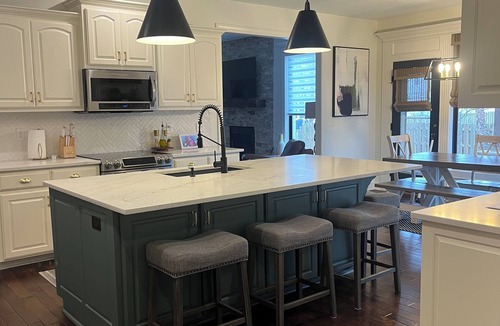 Olathe House | New Listing~WORLD CUP Ready! Sleeps 16. Close to pickup stops for MAJOR INTERNATIONAL SPORTING EVENT 26’ games