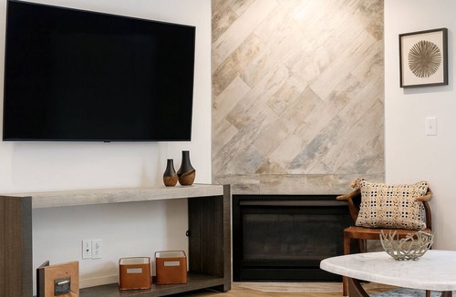 Basalt Condo | NEW Low Elevation 2BR luxury condo in delightful Basalt - 10 mins from Snowmass