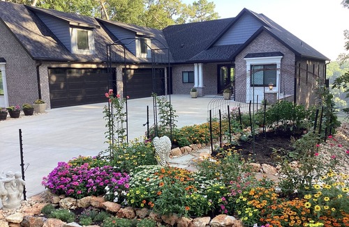 Bella Vista House | Newer home with lake side lower-level entry apartment, Near Buckingham Trail hea