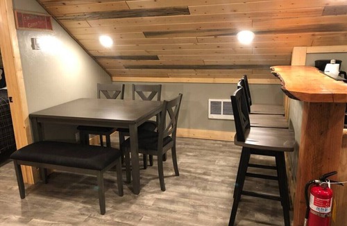 Island Park Cabin | Newly Built, Rustic Loft, Kitchen, Washer & Dryer