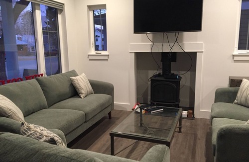 Hailey House | Newly Constructed 4 Bedroom 3 Bath Downtown Hailey Home