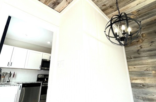 Wa Keeney House | Newly renovated upper floor!