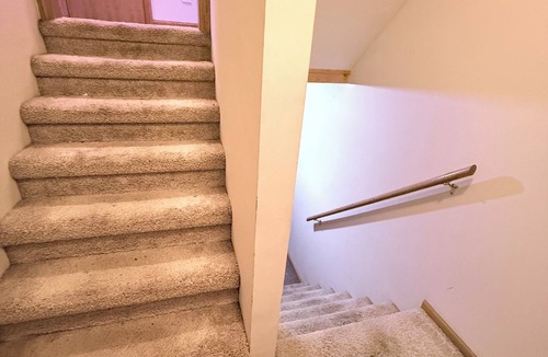Lincoln House | Nice 3-bedroom house located in beautiful neighborhood
