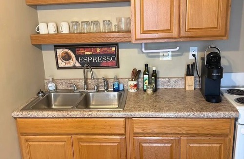 Wichita Apartment | Nomad's Pad, Fully-Furnished, 1 BDRM Suite, Utilities Included, Pet Friendly!