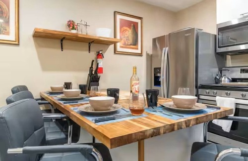 Omaha House | Omaha Estate·4BR·Hot Tub·Sauna·Game Room·Sleeps13