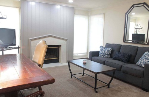 Greenwich Apartment | One Bedroom, Second Floor.
