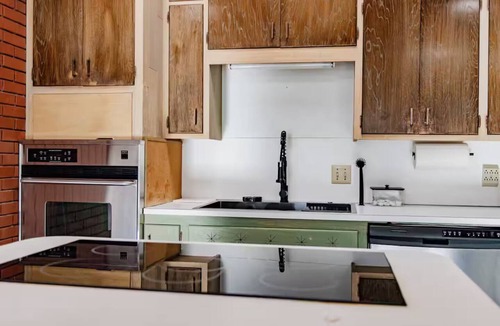 Clovis House | Only 5BR in Clovis ! Spacious and relaxing! Plenty of space to spread out!