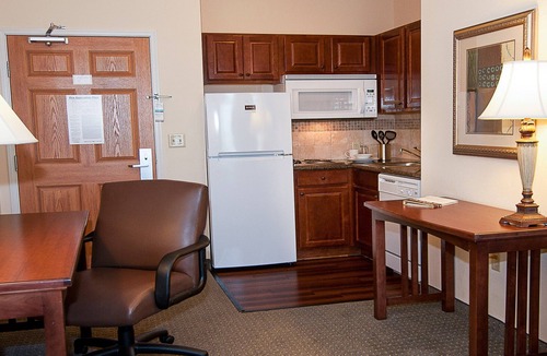 Greenwich Apartment | Outdoor Pool. Free Breakfast. Near Koch Industries & Boeing Offices