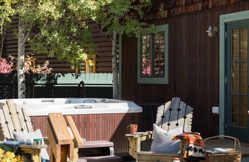 Jackson House | Outpost: Alpine Cottage Four