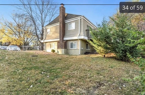 Lenexa House | Overland Park - 20 min from arrowhead stadium