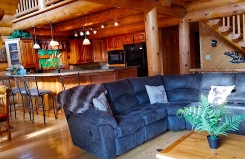 Harpers Ferry Cabin | Paint Creek Lodge 5 BR Cabin with Swimming Pond, Waterfalls, and Hot Tub