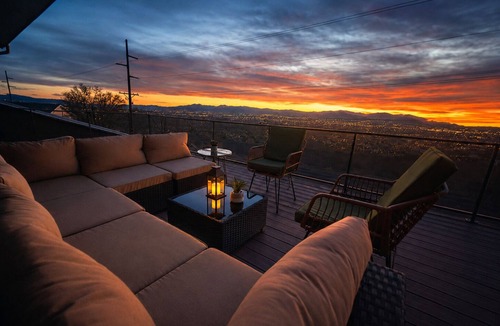 Olympus Cove House | Panoramic Views + Hot Tub Foothill Retreat 3BD/3BA