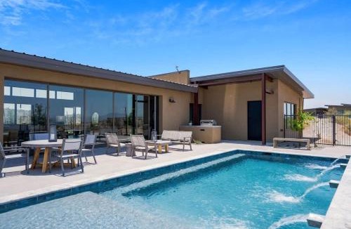 Fort McDowell House | Paradise Canyon-Pool&Spa-Mountain Views-Estate 2