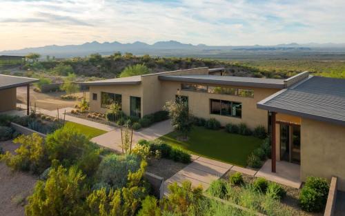 Fort McDowell House | Paradise Canyon-Pool&Spa-Mountain Views-Estate 2