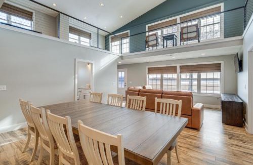 Waldron House | Patio & Fishing Pond! Modern Barndominium Near KC