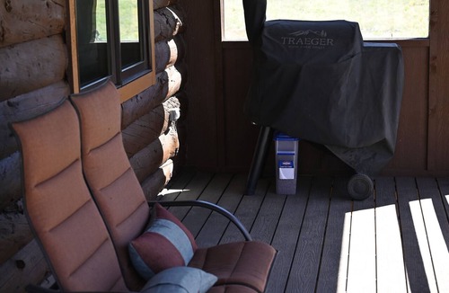 Creede Cabin | Peaceful 2-bedroom cabin in wonderful Creede Colorado for a relaxing stay.