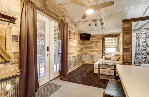 Mayetta Apartment | Peaceful Cabin Retreat Near Prairie Band Casino