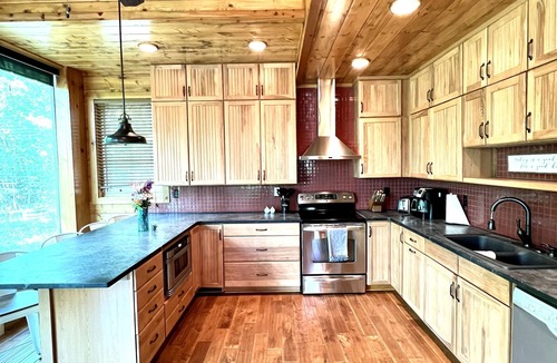 Eagle Rock Cabin | Peaceful cabin with lake view from all 3 floors