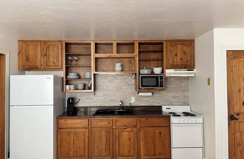 Mesa Apartment | Peaceful Mesa studio - minutes to spring training