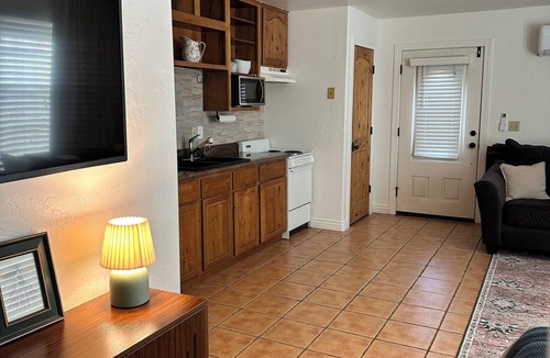 Mesa Apartment | Peaceful Mesa studio - minutes to spring training