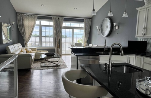 Sterling Apartment | Peaceful Waterfront Stay – Stunning Lake Ontario Sunset Views + Pet Friendly