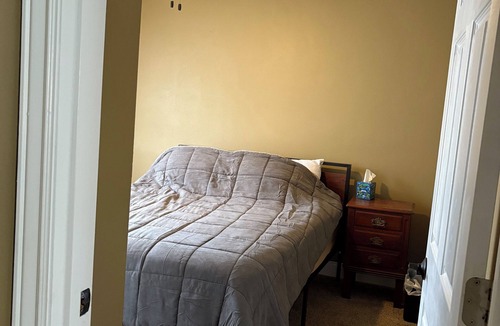 Erie House | Perfect 2-bedroom house with AC in lovely Erie