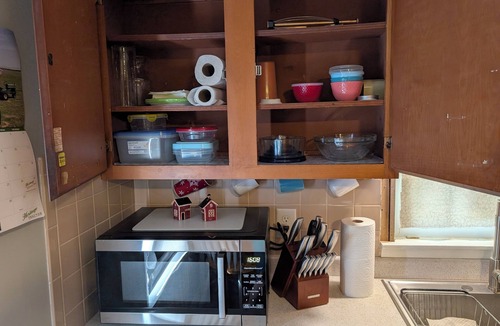 Lawrence House | Perfect Blend: Country Quiet/City Convenience 5 min to Clinton Lake, Rock Chalk!