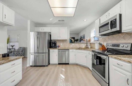 Plano House | Perfect Plano w/Pool/4 BDR PingPong Air Hockey