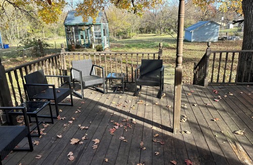 Yates Center Cottage | Pet & Family Friendly Cottage w/Nature Views in Yates Center - Fire Pit & Grill