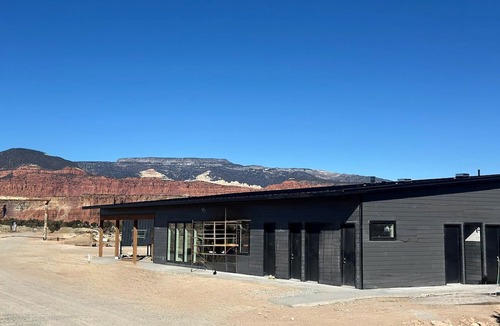Teasdale Cabin | Pet-Friendly A-Frame Cabin with Amazing Night Sky Views near Capitol Reef National Park, Utah