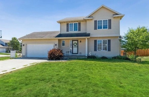 Saylorville House | Pet-Friendly Ankeny Getaway Near Adventureland
