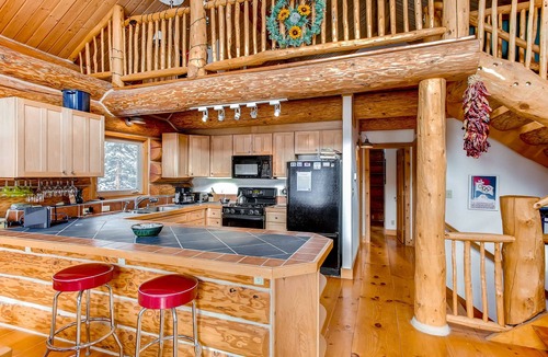 Valley of the Sun Cabin | Pet-Friendly Log Cabin, Natl Forest Trail at the Door, 14ers Out Back