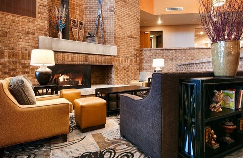 Kimball Junction Hotel | Pets are Allowed HERE! Free Breakfast, Free Shuttle, Indoor Pool!