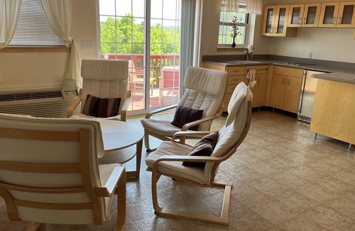 Licking House | Piney River Getaway